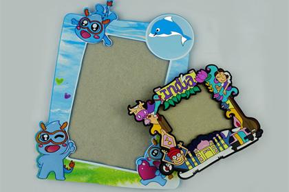 定制PVC相框都在找專業的卡通硅膠制品生產廠家