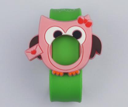 硅膠驅(qū)蚊手環(huán)工廠