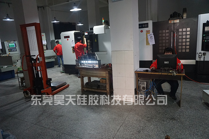 硅膠套定做工廠_硅膠套生產廠家